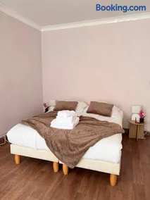 Maison Rosé - Image 2