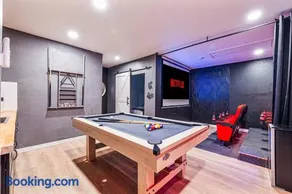 Olam Villa Secret Room Cinema Air Hockey - Image 1