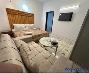 Paradise Guest House DHA - Image 5