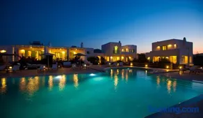 Naoussa Bay Villas - Image 1
