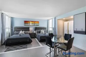 11th Miami Beach - Ocean View -Free Valet Parking - Image 3