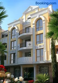FLORENCE SUITES APART HOTEL - Image 1