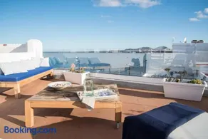 Modern home with Ocean View - Image 1