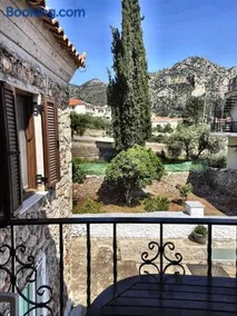 Leos Traditional Holiday House - Image 4