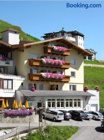 Hotel Garni Panorama - Image 2