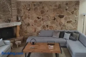 Nikos House Megara - Image 5