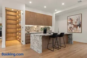 Modern Luxury Retreat With Pool - Image 2