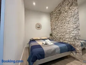 Charming Haven in Antibes - Image 3