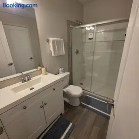 Luxury walkout suit in Aspen - Image 1