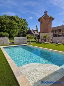 Château de Crespy & Suites - Image 1