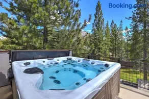 Navahoe Nest - Large Luxury Home w Hot Tub - Image 3
