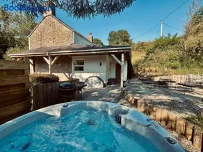 A Beautiful 3 Bedroom 17th Century Stone cottage - Image 4