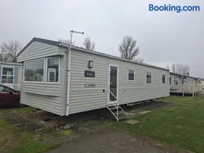 52 The Cedars Southview Holiday Park - Image 1