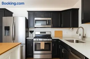 Houston House Stays - Image 2