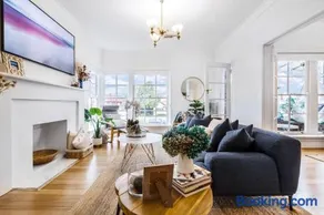VAQUAY The Hamptons In Williamstown - Image 4