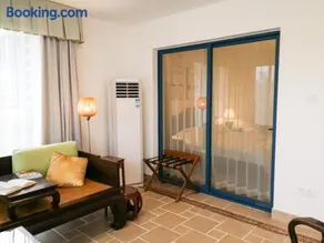 Huizhou Double Moon Zen Service Apartment - Image 3
