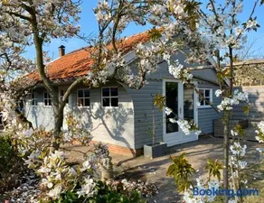 Bed and Breakfast Het Emmapark Medemblik - Image 1