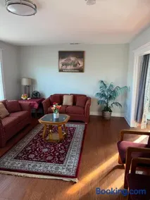 Comfortable 3-BR Home Minutes From UB South & Shop - Image 2