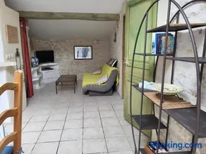 Maison accueillante avec piscine à Meursac + Spa - Image 2