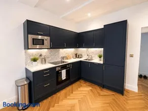 Cosy City Centre Retreat In Brighton - Image 3