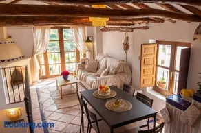 Casa con barbecue e idromassaggio | Vista sulla montagna - Image 1