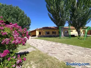 Alojamiento Rural La Arboleda - Image 1