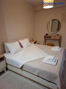 Sandy's house - Image 3