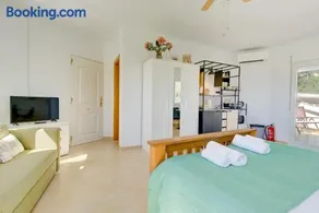 Casa Oliva - Elegant Suite With Panoramic Terrace - Image 1
