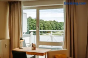 Deichkieker - Ferienwohnung mit Balkon im Herzen von Zingst - Image 1