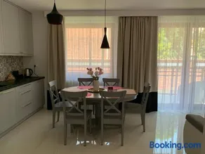 Apartament Zacisze Rose Gold - Image 1