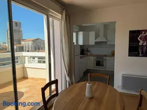Royan : Appartement 47m², Balcon, Parking privé, Ascenseur - FR-1-738-48 - Image 4