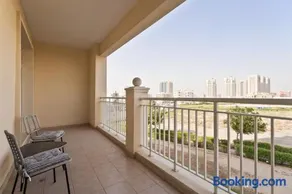 ALiving Elegant & Cozy 1BR I Mazaya 11, Liwan - Image 4