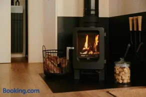 Raus Tiny House auf dem Land mit Hoftieren und Sauna - Image 3