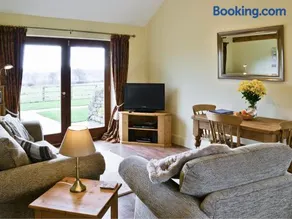 Buttercup Cottage - Image 2