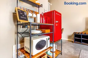Entire studio walk or bike to World Cup & downtown with AC - Image 2