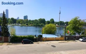 AJO Apartments - Alte Donau Lake or Garden View Balcony Studio - Self-Check-in - Image 2