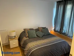 Suite parentale avec salle de bains et toilettes privées - Image 2
