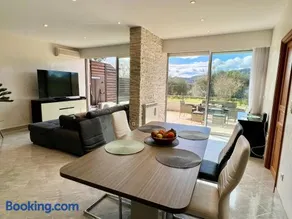 Magnifique appartement avec terrasse et piscine - Image 3