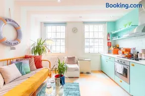 The Courtyard Suite by Margate Suites - Image 5