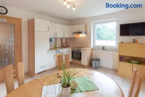 Kinderfreundliche charmante Ferienwohnung mit Garten, Grill und Terrasse - Image 4