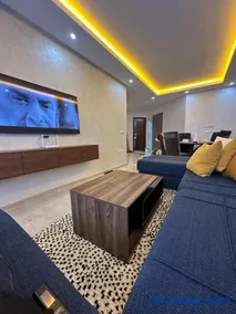 Cozy apartment with easy access - Image 4