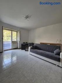 Spinaceto Modern Home, Roma EUR - Image 1