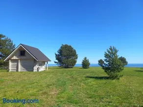 Lakefront Lodge - Image 1