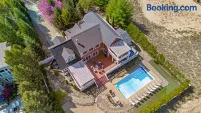 Sunny Dunes Retreat - Image 2