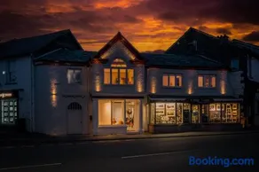 Craig's Suites Windermere - Image 2