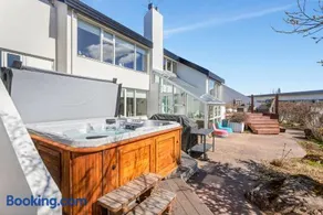 Family Villa Reykjavík - Image 1