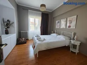 Stefani retro luxury apartments - Image 2