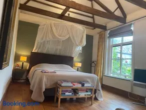 Apple Tree Cottage - charming canal home in our idyllic garden - Image 2
