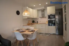 Modern Apartament al costat del Parc de la Devesa - Image 5