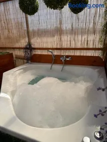 Beehouse TinyGreen Jacuzzi Opcional - Image 3